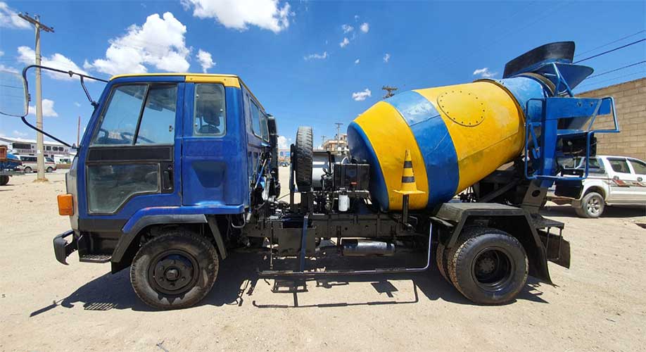 Camion-Mixer-Isuzu-Forward.jpg Camión Mixer Isuzu Forward - Imagen 1