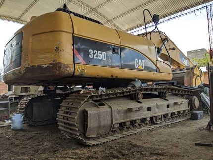 Excavadora 325DL