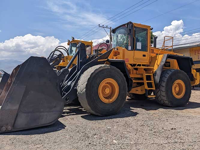 Pala-cargadora-Volvo-L150C-1-6.jpg Volvo L150C - Imagen 1