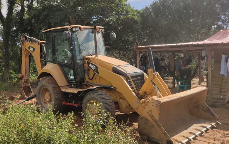 Retroexcavadora-CATERPILLAR-416F2.jpg Retroexcavadora CATERPILLAR 416F2 - Imagen 1