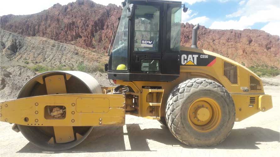 Vibrocompactadora-CAT-CS56.jpg Vibrocompactadora CAT CS56 - Imagen 1