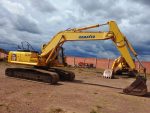 Excavadora Komatsu PC220-8 año 2008