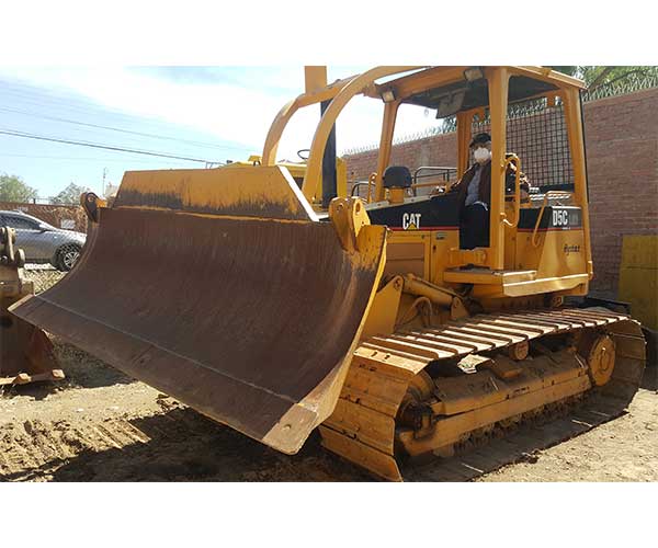 maquinaria-tractor-d5c.jpg Tractor CAT D5C 1998 - Imagen 1