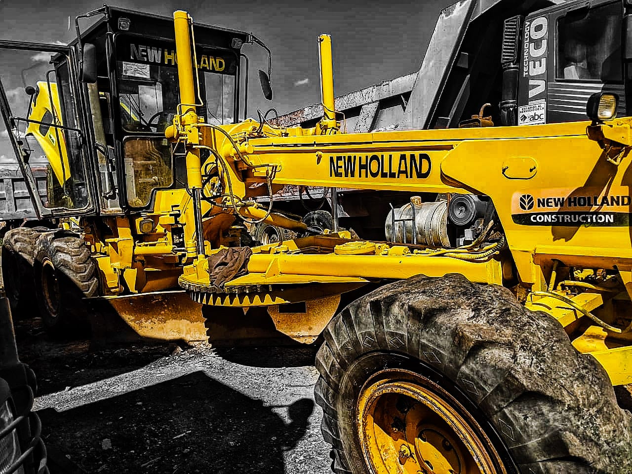 motoniveladora-new-holland-rg170-arte.jpg Motoniveladora New Holland RG170B - Imagen 1