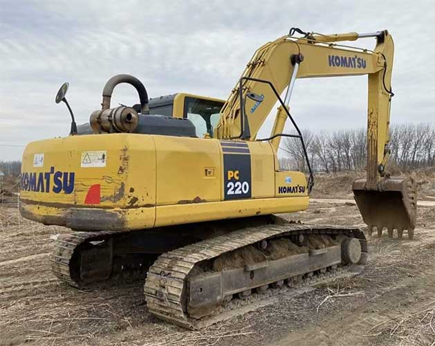 Excavadora Komatsu PC220-8 Excavadora Komatsu PC220-8