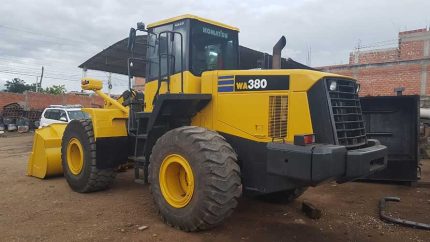 Pala cargadora Komatsu WA380