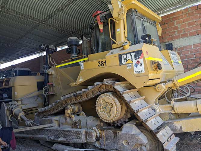 Tractor oruga Caterpillar D8T Tractor oruga Caterpillar D8T