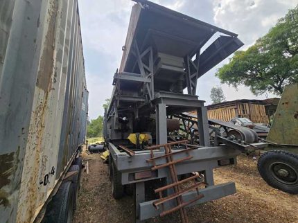 Trituradora de agregados móvil