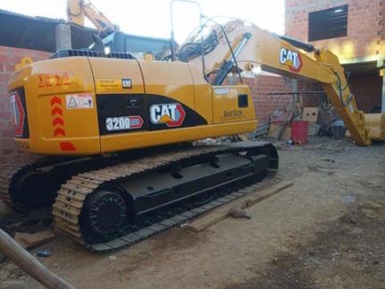 CAT 320DRR