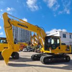 Excavadora Komatsu PC220