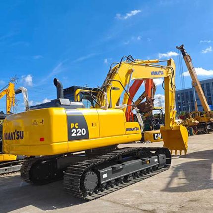 Excavadora Komatsu PC220