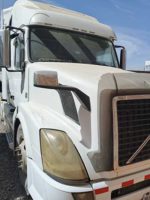TRACTO-CAMION Volvo VNL