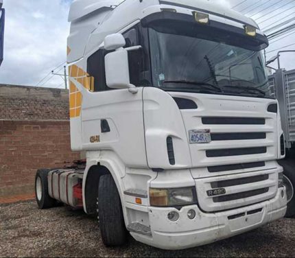 Tracto camión Scania R440
