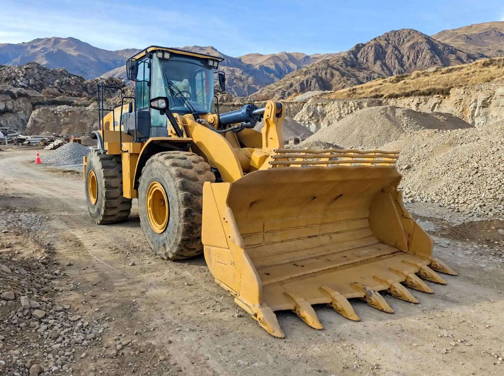 Pala Cargadora Caterpillar 966L (Año 2022) | Importación Directa Bolivia - Imagen 6